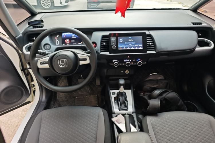 Used Honda Fit 2021 1.5L CVT Trendy Run Pro Edition Center Console