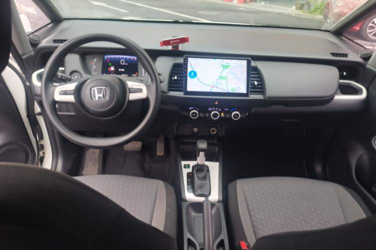 Used Honda Fit 2021 1.5L CVT Trend Edition Center Console