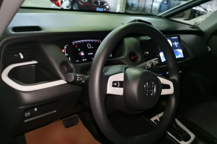 Used Honda Fit 2021 1.5L CVT Trend Edition Center Console