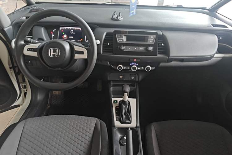 Used Honda Fit 2021 1.5L CVT Trend Edition Center Console