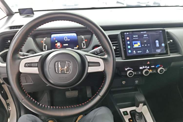 Used Honda Fit 2021 1.5L CVT Trend Edition Center Console