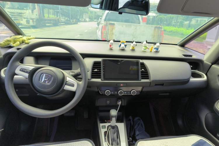 Used Honda Fit 2021 1.5L CVT Trend Edition Center Console
