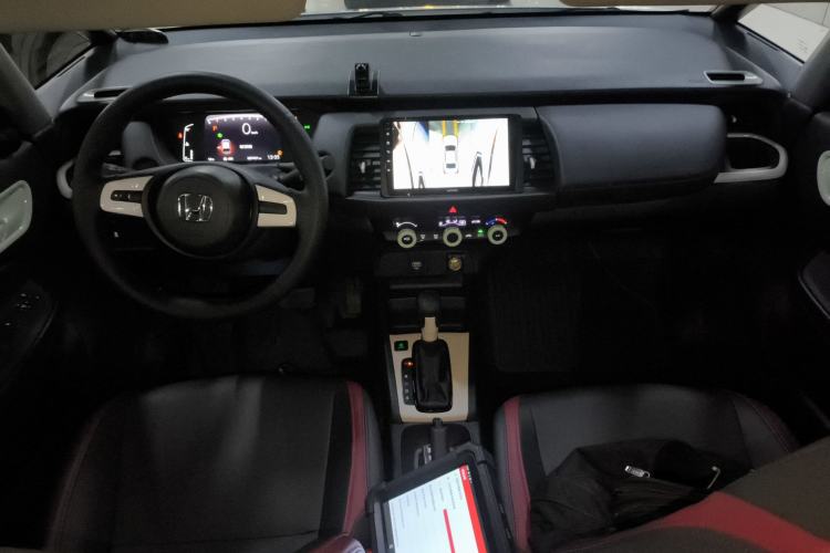 Used Honda Fit 2021 1.5L CVT Trend Edition Center Console