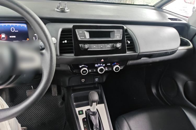 Used Honda Fit 2021 1.5L CVT Trend Edition Center Console