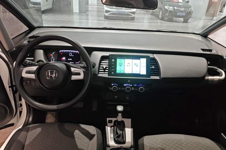 Used Honda Fit 2021 1.5L CVT Trend Edition Center Console