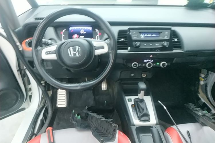 Used Honda Fit 2021 1.5L CVT Trendy Sports Edition Center Console
