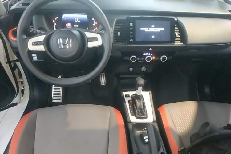 Used Honda Fit 2021 1.5L CVT Trendy Sports Edition Center Console