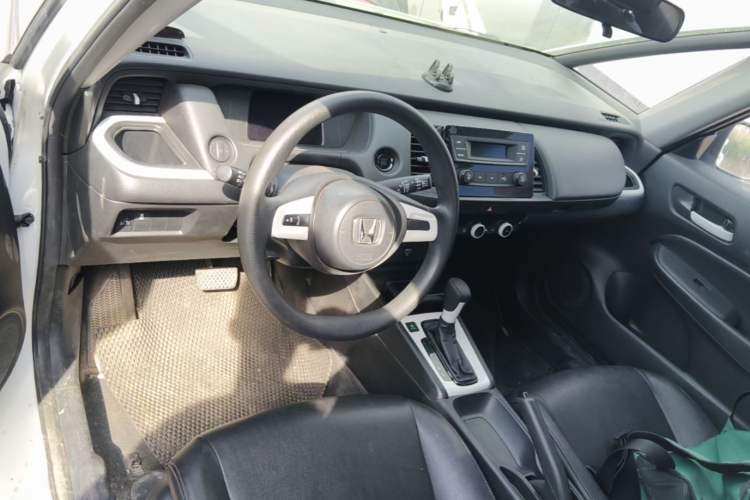 Used Honda Fit 2021 1.5L CVT Trend Edition Center Console