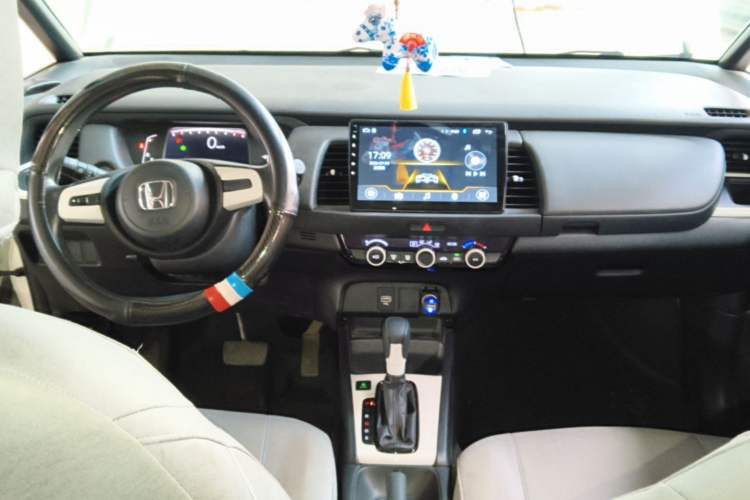 Used Honda Fit 2021 1.5L CVT Trend Edition Center Console