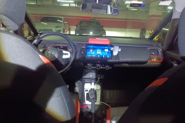 Used Honda Fit 2021 1.5L CVT Trendy Run Pro Edition Center Console