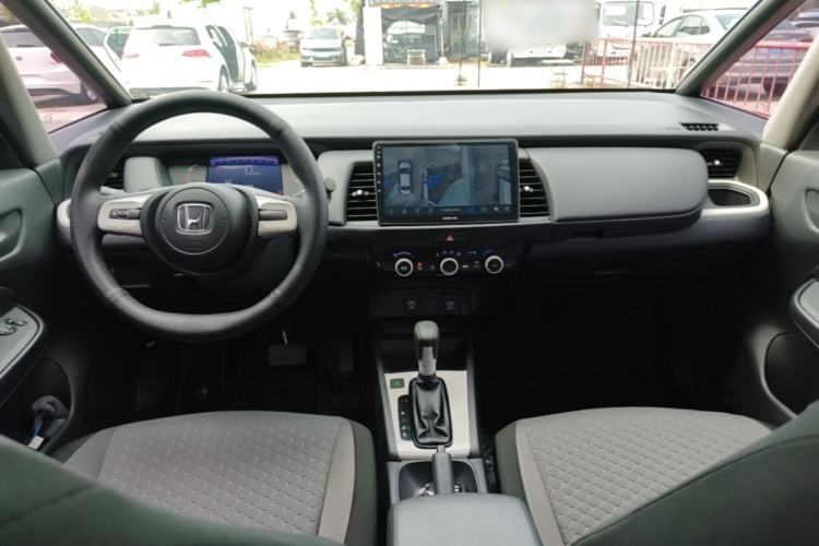 Used Honda Fit 2021 1.5L CVT Trend Edition Center Console