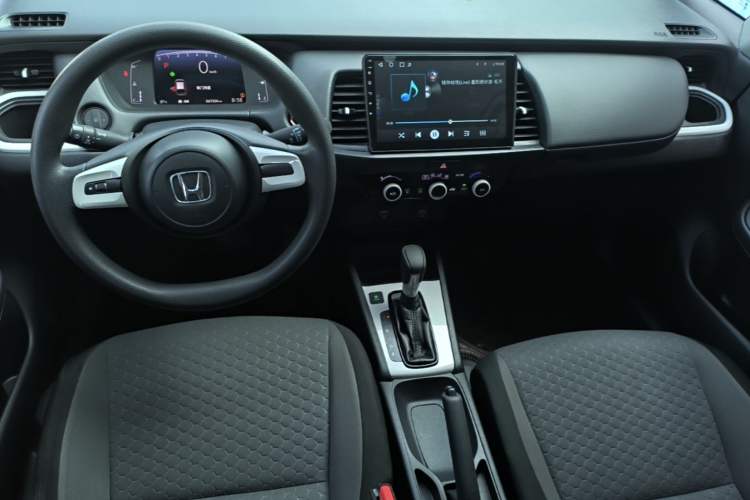 Used Honda Fit 2021 1.5L CVT Trend Edition Center Console