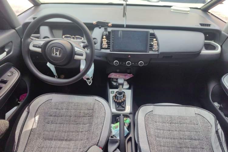 Used Honda Fit 2021 1.5L CVT Trend Edition Center Console