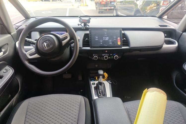 Used Honda Fit 2021 1.5L CVT Trend Edition Center Console