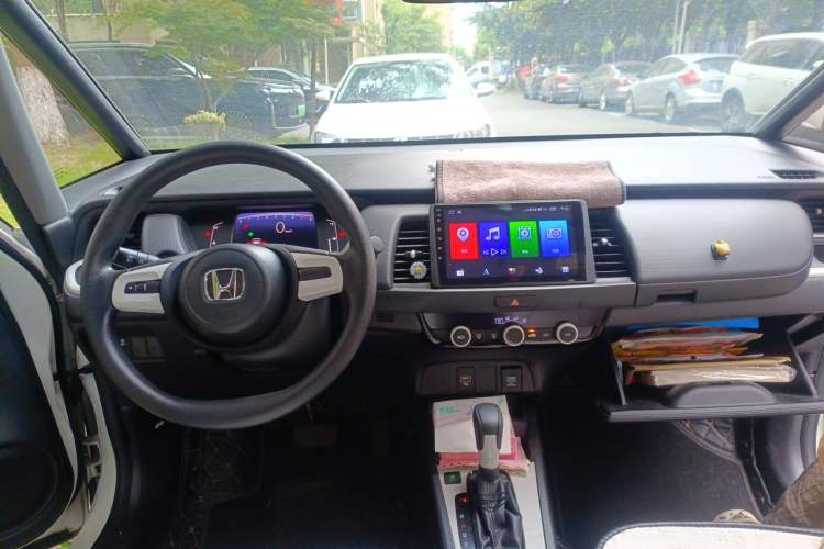 Used Honda Fit 2021 1.5L CVT Trend Edition Center Console