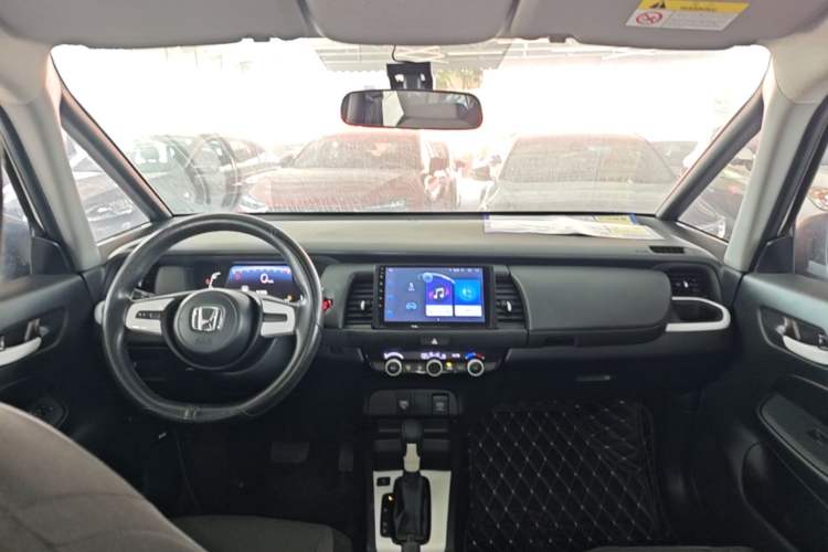 Used Honda Fit 2021 1.5L CVT Trend Edition Center Console