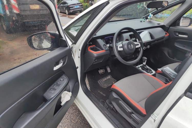 Used Honda Fit 2021 1.5L CVT Trendy Sports Edition Driver Seat