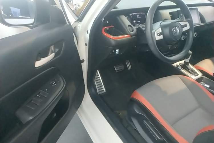 Used Honda Fit 2021 1.5L CVT Trendy Sports Edition Driver Seat