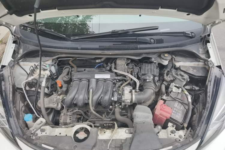 Used Honda Fit 2021 1.5L CVT Trendy Edition Engine Bay