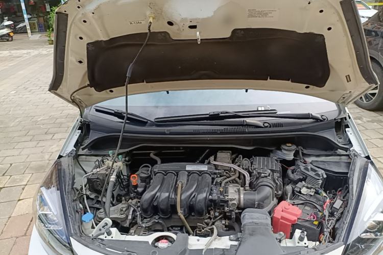 Used Honda Fit 2021 1.5L CVT Trendy Run Pro Edition Engine Bay