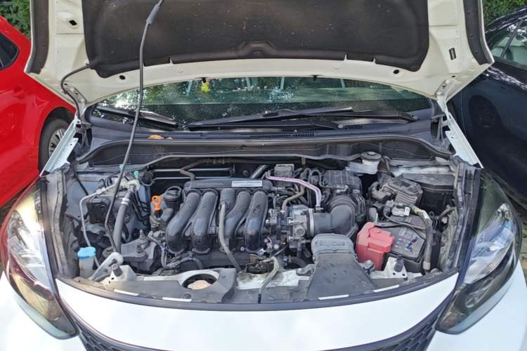 Used Honda Fit 2021 1.5L CVT Trendy Edition Engine Bay