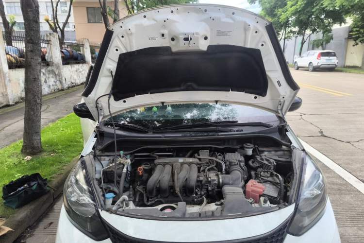 Used Honda Fit 2021 1.5L CVT Trendy Edition Engine Bay
