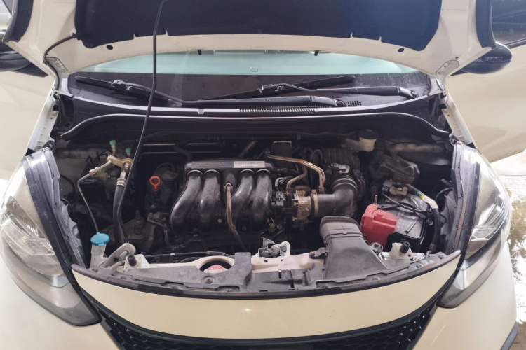 Used Honda Fit 2021 1.5L CVT Trendy Edition Engine Bay