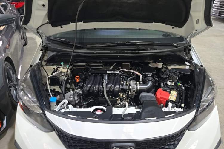 Used Honda Fit 2021 1.5L CVT Trendy Run Pro Edition Engine Bay