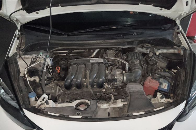 Used Honda Fit 2021 1.5L CVT Trendy Edition Engine Bay