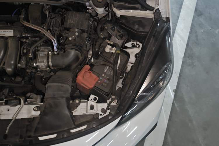 Used Honda Fit 2021 1.5L CVT Trendy Edition Engine Bay Left