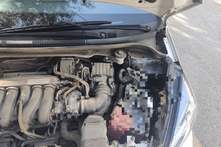 Used Honda Fit 2021 1.5L CVT Trendy Edition Engine Bay Left