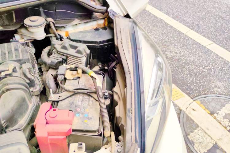 Used Honda Fit 2021 1.5L CVT Trend Edition Engine Bay Left