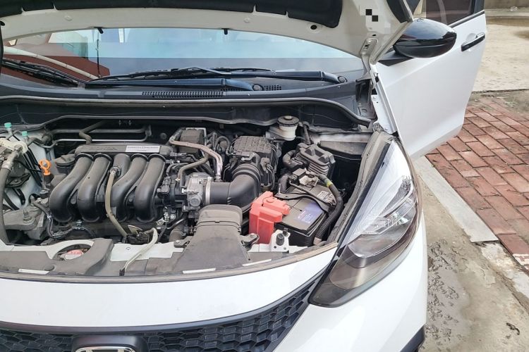 Used Honda Fit 2021 1.5L CVT Trendy Edition Engine Bay Left