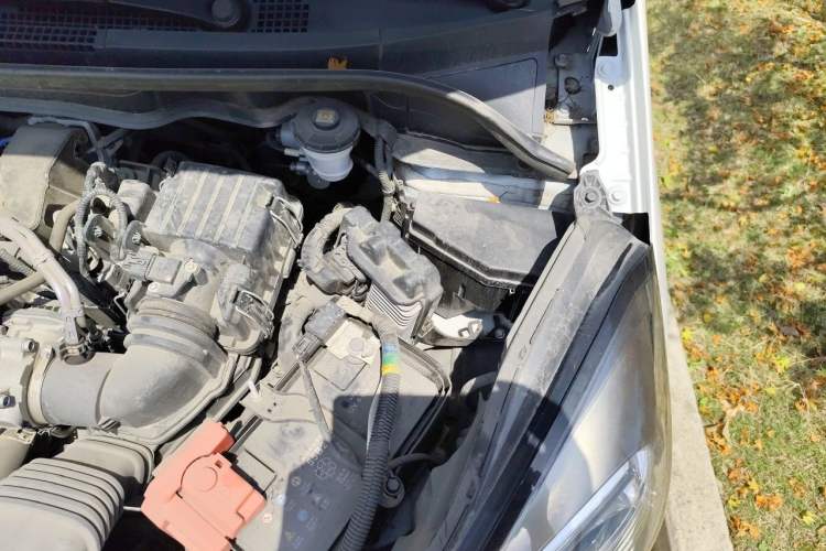 Used Honda Fit 2021 1.5L CVT Trend Edition Engine Bay Left