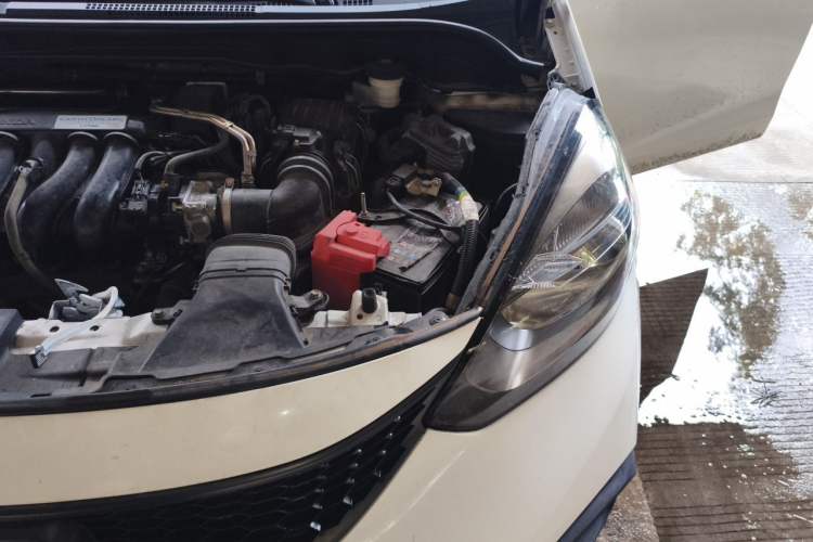 Used Honda Fit 2021 1.5L CVT Trendy Edition Engine Bay Left