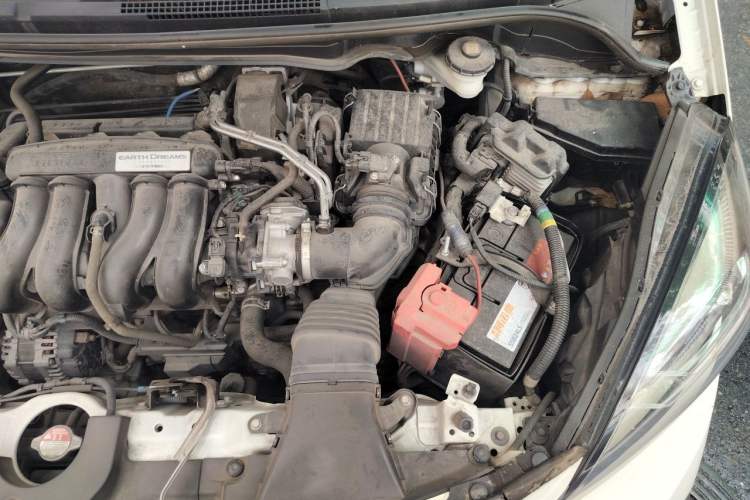 Used Honda Fit 2021 1.5L CVT Trendy Edition Engine Bay Left