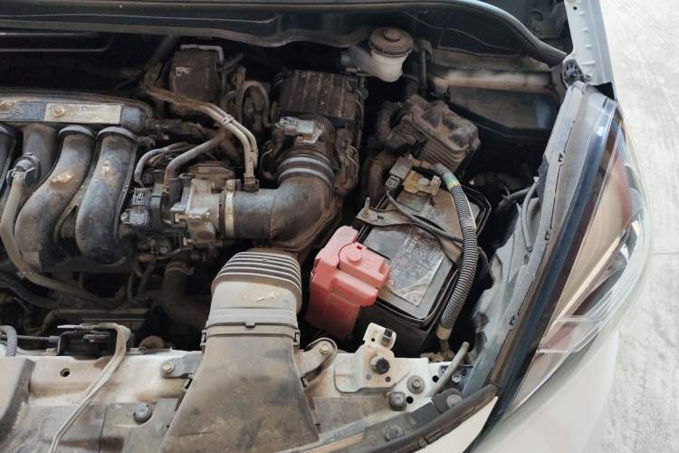 Used Honda Fit 2021 1.5L CVT Trendy Edition Engine Bay Left