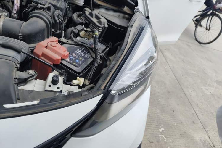 Used Honda Fit 2021 1.5L CVT Trend Edition Engine Bay Left