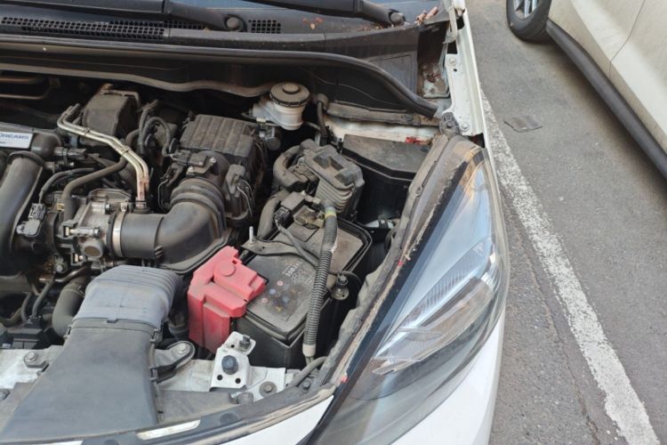 Used Honda Fit 2021 1.5L CVT Trendy Edition Engine Bay Left