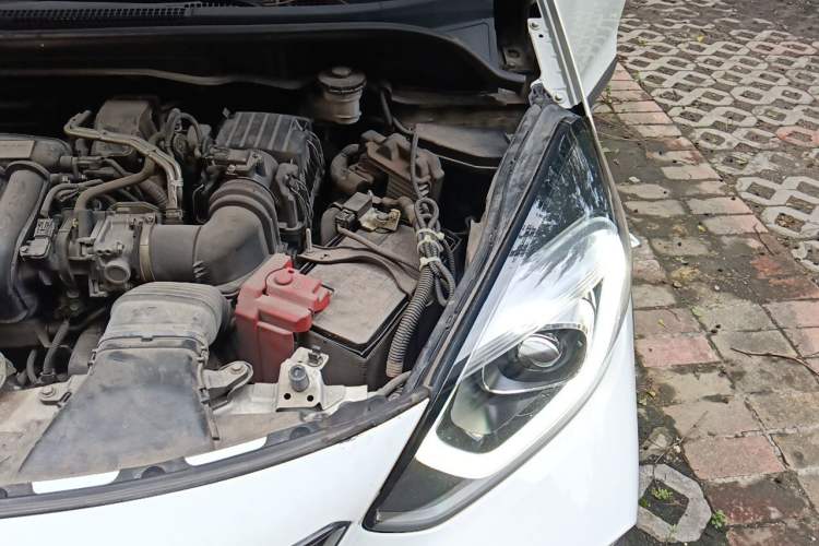 Used Honda Fit 2021 1.5L CVT Trendy Version Engine Bay Left