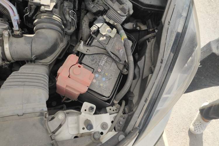 Used Honda Fit 2021 1.5L CVT Trend Edition Engine Bay Left