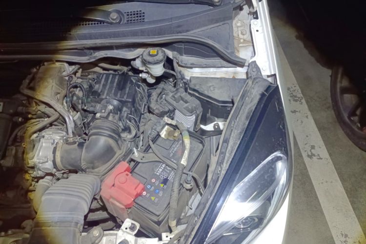 Used Honda Fit 2021 1.5L CVT Trendy Run Pro Edition Engine Bay Left