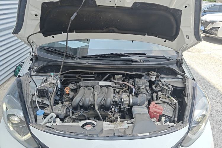 Used Honda Fit 2021 1.5L CVT Trendy Edition Engine Bay