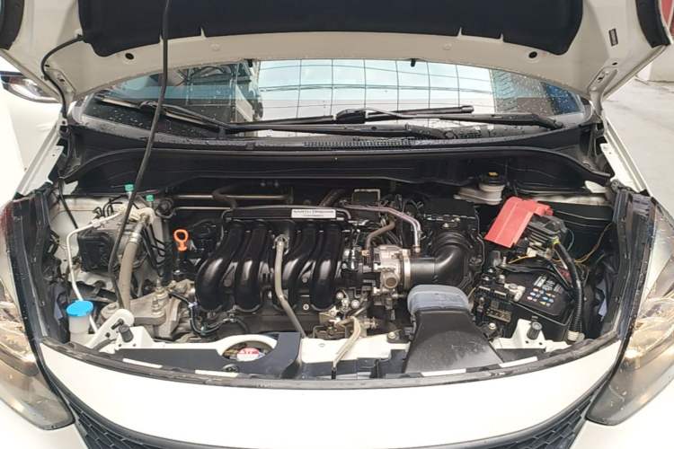 Used Honda Fit 2021 1.5L CVT Trend Edition Engine Bay