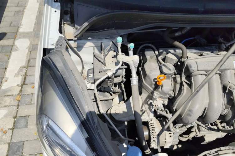Used Honda Fit 2021 1.5L CVT Trend Edition Engine Bay Right
