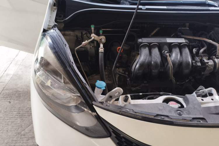 Used Honda Fit 2021 1.5L CVT Trendy Edition Engine Bay Right