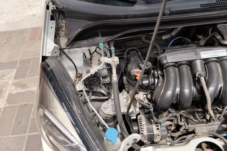 Used Honda Fit 2021 1.5L CVT Trendy Sports Edition Engine Bay Right