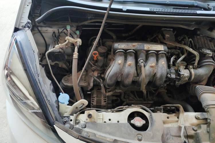 Used Honda Fit 2021 1.5L CVT Trendy Edition Engine Bay Right