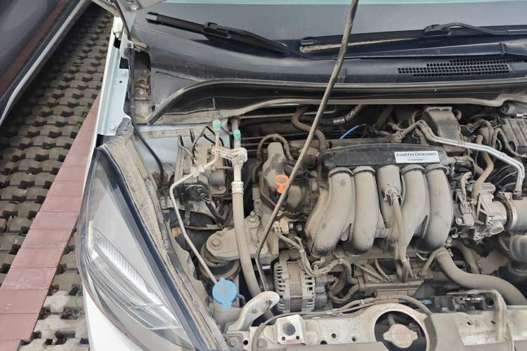 Used Honda Fit 2021 1.5L CVT Trend Edition Engine Bay Right