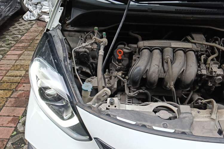 Used Honda Fit 2021 1.5L CVT Trendy Version Engine Bay Right